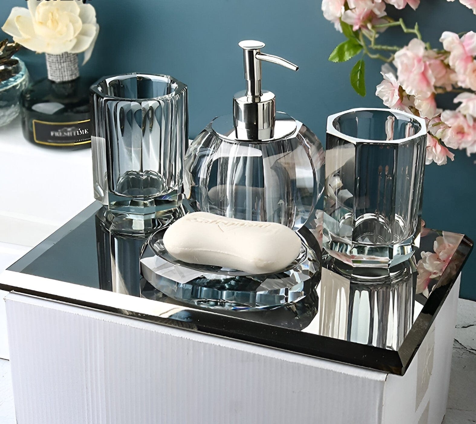Crystal Glass Bathroom Accessories Set with Elegant Design for Timeless Decor