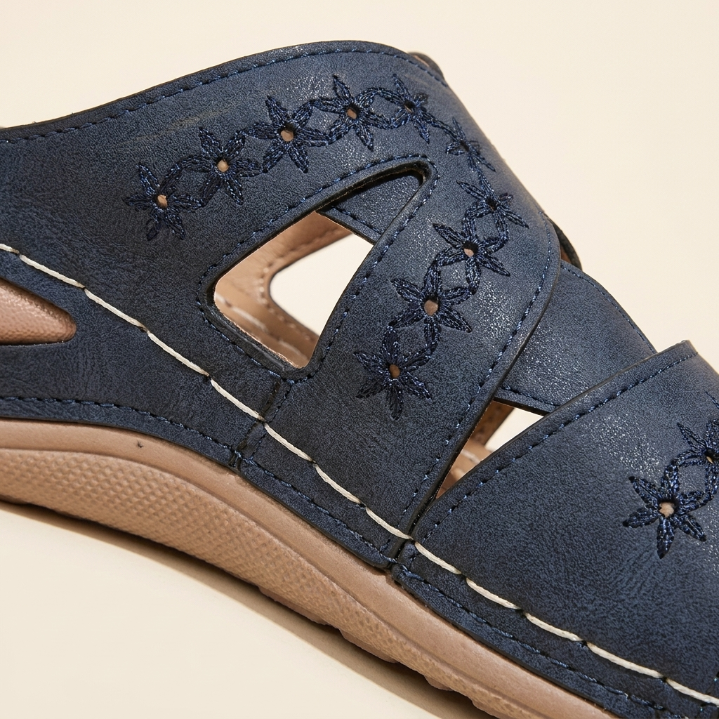 Kinumoti Grace Sandals — Detail