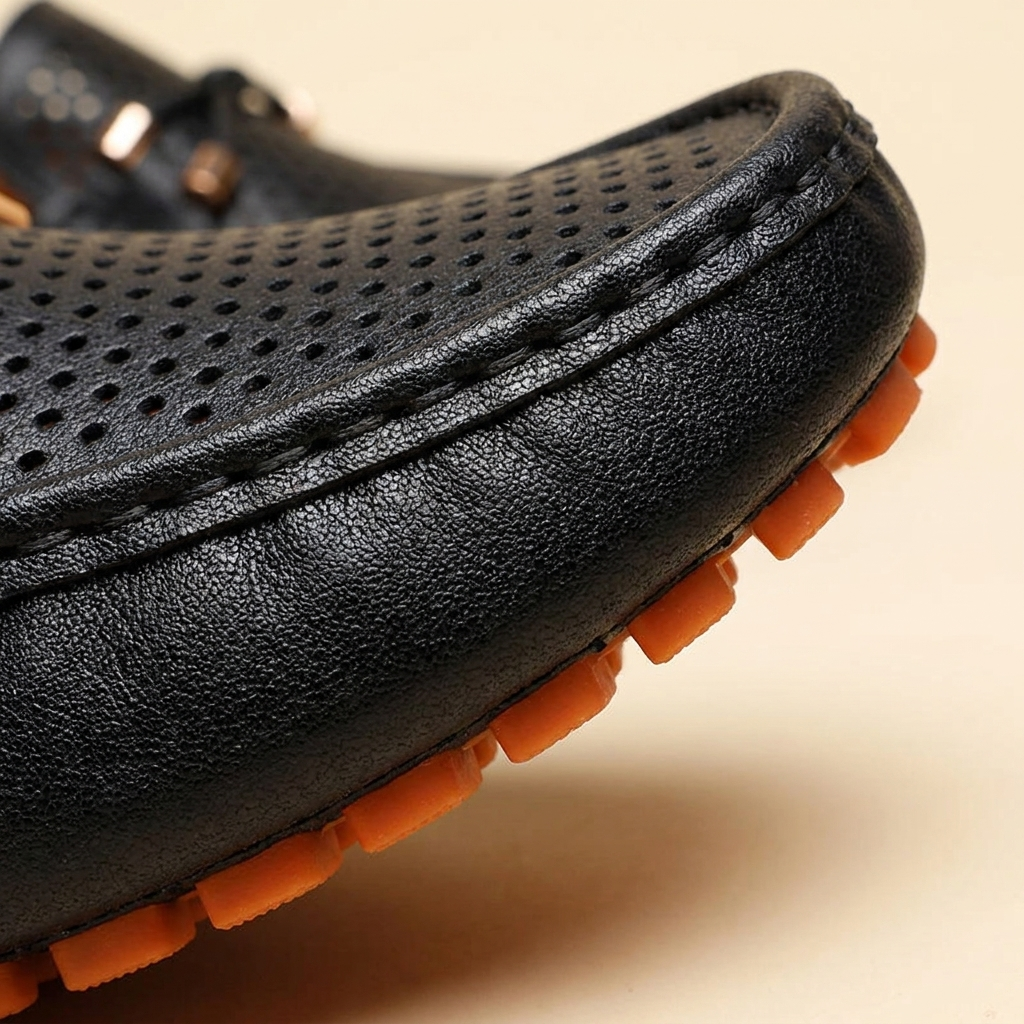 Kinumoti Carl Slip-Ons — Detail